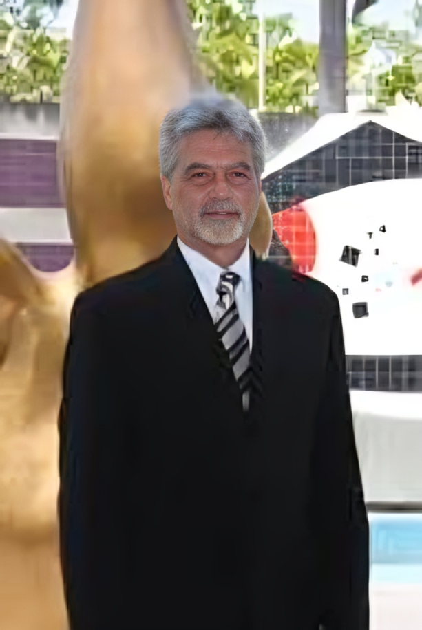 Prof. Bernardo Mendez Acosta