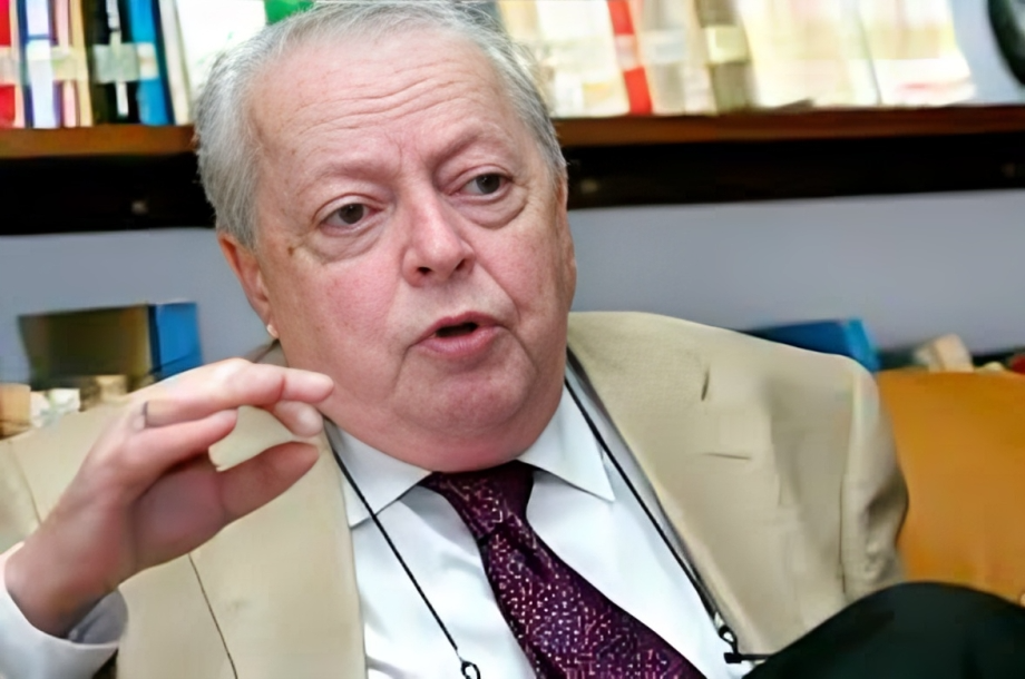 Prof. Juan Carlos Rey