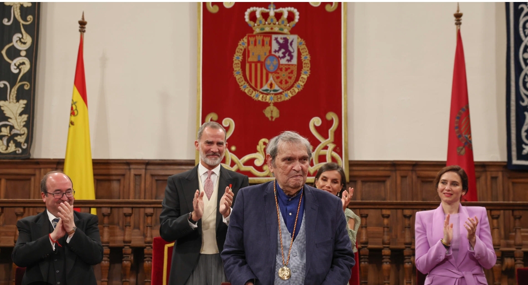El Poeta Rafael Cadenas recibe el Premio Cervantes de Literatura 2022.